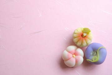 Fototapeta na wymiar 夏の花の和菓子3種のフレーム