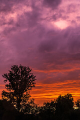 Duras (Lot et Garonne, France) - Coucher de soleil nuageux