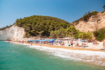 Costa e mare a sud del Gargano, zona spiaggia di Vignanotica