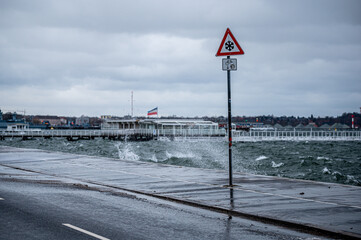 Herbststurm an der Schleswig-Holsteinischen Ostseeküste, hier an der Kieler Förde