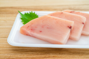 切り身　メカジキ