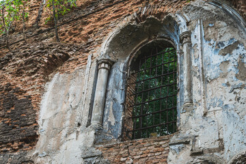 Fototapeta premium Sokal, Ukraine - july, 2021: the ruins of Great Synagogue in Sokal. 