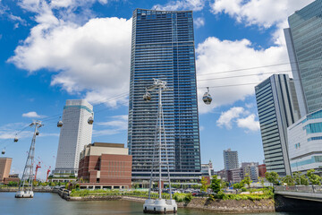 横浜エアキャビン(ロープウェイ)のある横浜みなとみらいの風景