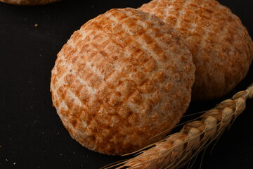 Traditional Oriental sweetness made of flour and molasses 