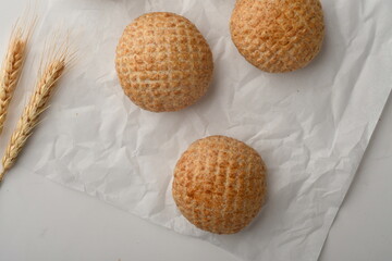 Traditional Oriental sweetness made of flour and molasses 