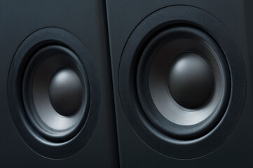 Multimedia speaker system with different speakers closeup