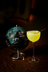 Cocktail and Globus 
