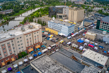 Fototapeta premium Aerial View of the Popular Midnight Sun Festival in Fairbanks, Alaska