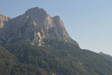 Obraz premium Sunset over the Italian Dolomite Mountains and Lago di Garda in Italy