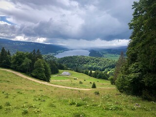 Fototapeta na wymiar Paysage de montagne en Suisse.