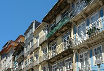 Fototapeta na wymiar Historic facades in Porto - Portugal 