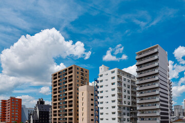 マンション　Residential area in Japan. Condominium, Apartment building.	