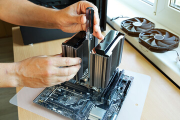 Assembling powerful cooling cooler on processor on motherboard