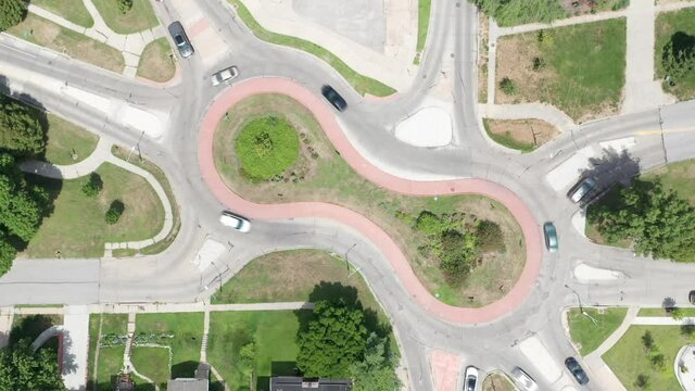 peanut shaped traffic roundabout