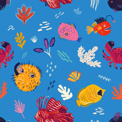 Seamless pattern with fishes, crab. Underwater marine life. Vector background with sea fishes	