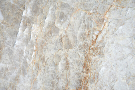 Textura natural de m&aacute;rmore quartzito beje m&iacute;stico para fundo de cena luxuoso para decora&ccedil;&atilde;o de interiores e design.