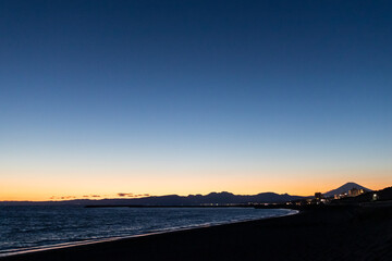 茅ヶ崎海岸　富士山