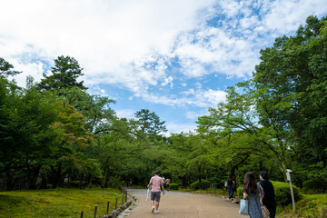 石川県金沢市にある兼六園周辺の風景 Scenery around Kenrokuen Garden in Kanazawa City, Ishikawa Prefecture, Japan.