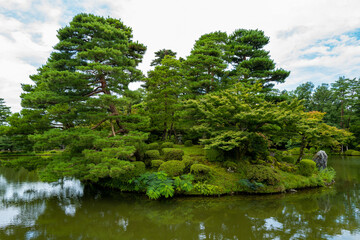 石川県金沢市にある兼六園周辺の風景 Scenery around Kenrokuen Garden in Kanazawa City, Ishikawa Prefecture, Japan.