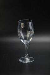 Empty glass for vine or water
