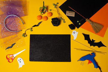 DIY Halloween witch hat. Halloween craft step by step instructions. Handmade witch hat for a child to celebrate Halloween. Step 1.