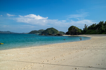 沖縄・座間味島のビーチ（古座間味ビーチ）