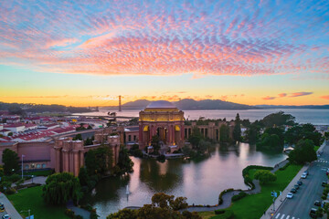 Fototapeta premium The Palace of Fine Arts, San Francisco, USA