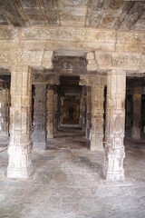 Fototapeta na wymiar インドの世界遺産　大チョーラ朝寺院群　ダラシュラムのアイラーヴァテシュワラ寺院