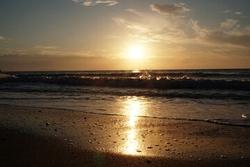 Spalshing Wave in the Sunset