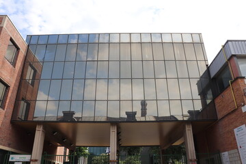 Obraz premium Accéder à la page |12345...142Suivant L'institut Pasteur de Lille, fondation dédiée à la recherche médicale, vue de l'extérieur, ville de Lille, departement du Nord, France