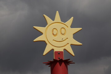 太陽　曇り　天気 sun