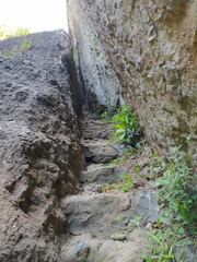 Obraz premium Small slippery path in the mountains