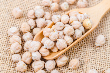 The uncooked chickpeas.