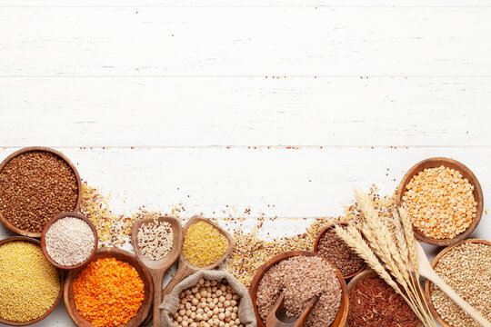 Gluten free cereals. Rice, buckwheat, corn groats, quinoa and millet