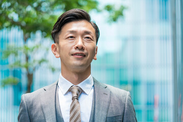 笑顔のビジネスマン