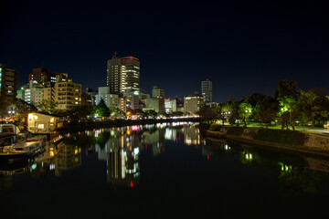 Fototapeta na wymiar night in Hiroshima