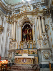 Fototapeta na wymiar White baroque altar of Duomo di San Giorgio, Modica