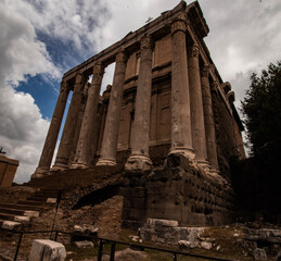 Obraz premium ruins of temple