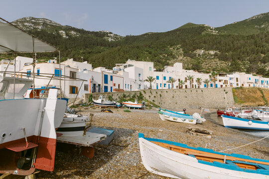 Fishing village 
