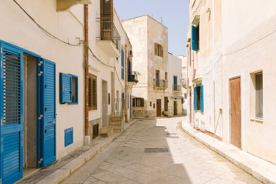 Characteristic alley in Marettimo