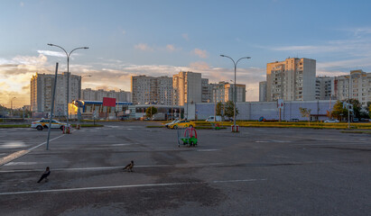 Early morning in the city in the parking lot © Valery Kleymenov