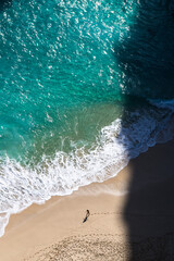 beach and sea from Kelingking cliff