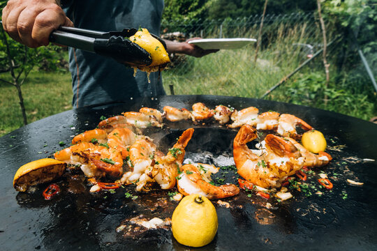 Food: Frying Prawns on a rimgrill