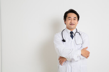 Fototapeta na wymiar 日本人男性の医者