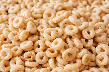Breakfast cereal in the form of rings.