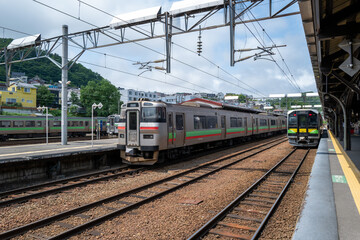 Obraz premium 北海道小樽市の駅や運河周辺の風景 Scenery around stations and canals in Otaru, Hokkaido.