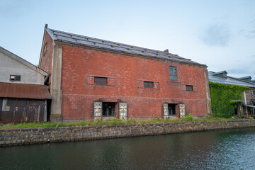 北海道小樽市の駅や運河周辺の風景 Scenery around stations and canals in Otaru, Hokkaido.