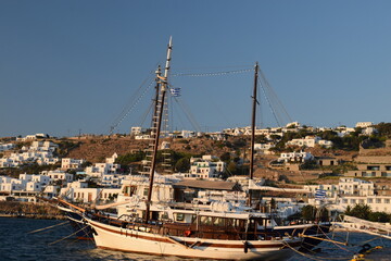 Fischerboot auf Mykonos