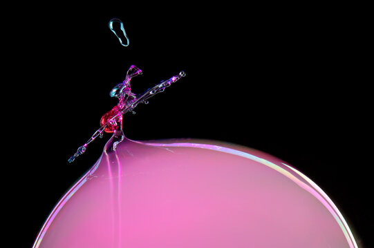 Close-Up of a water droplet and splash crown