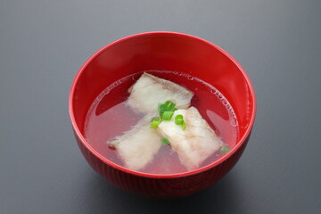 鯛のあらを使った潮汁